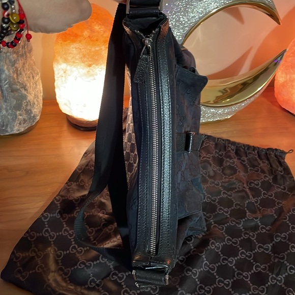 ♣️Gucci Messenger Adjustable♣️ - Picture 9 of 17